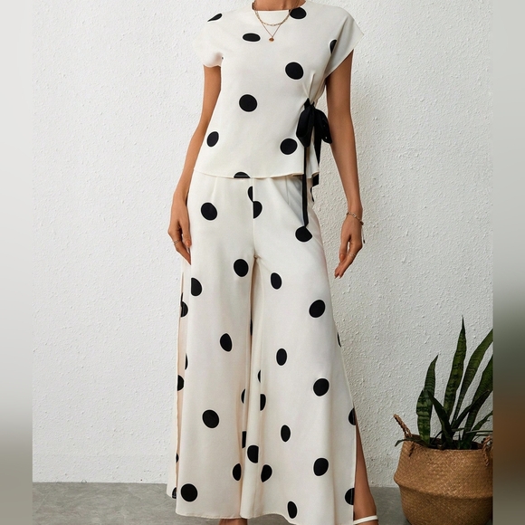 Polka Dot Batwing Sleeve Top & Split Thigh Wide Leg Pants - Picture 4 of 6